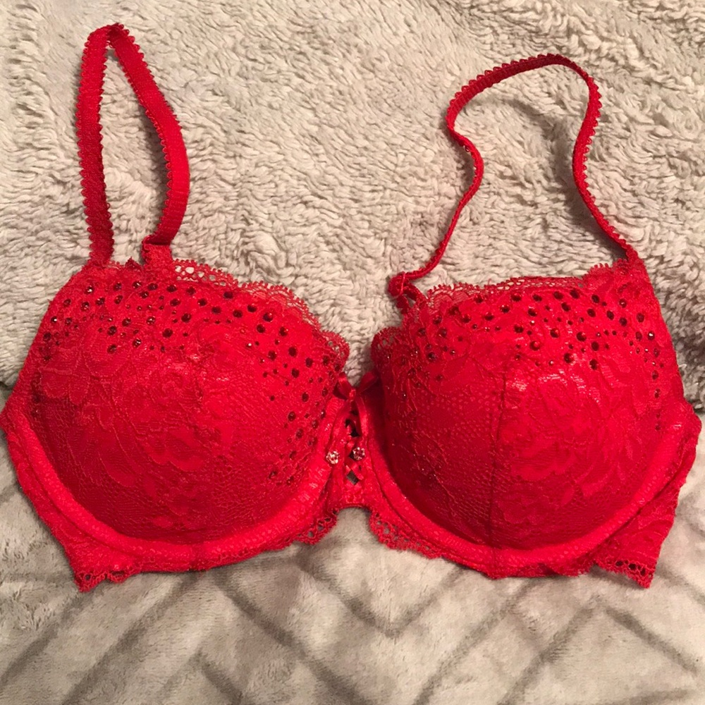 Victoria’s Secret Bra 34B